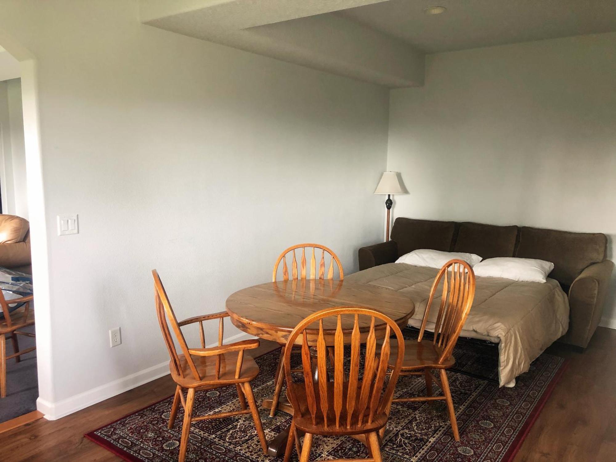 Amity 2 Bedroom Suite: Views, Private Entrance, Evchgr מראה חיצוני תמונה